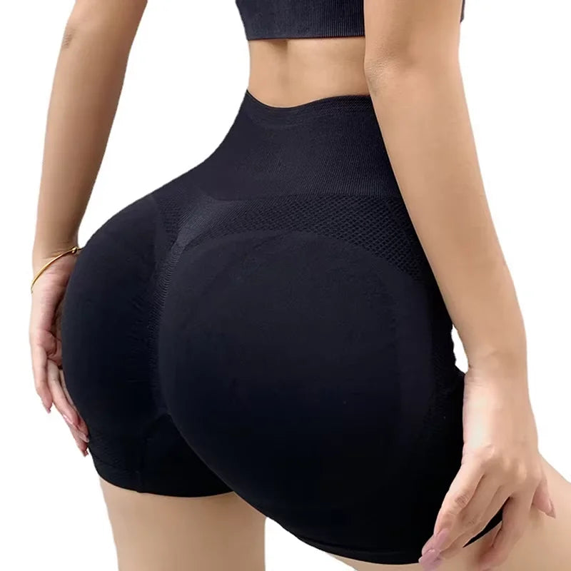 Short yoga galbe fessiers taille haute, coloris noir