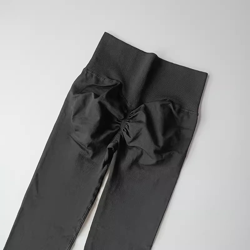 Legging yoga taille haute sans coutures, coloris noir