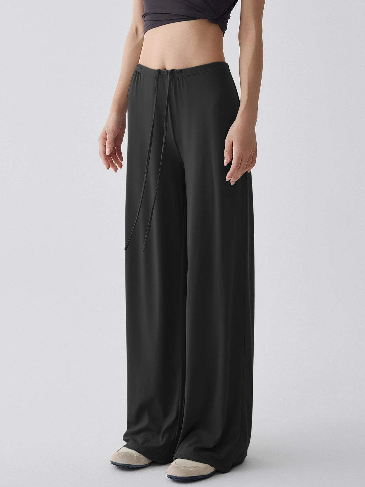 Pantalon yoga femme large taille haute, coloris noir