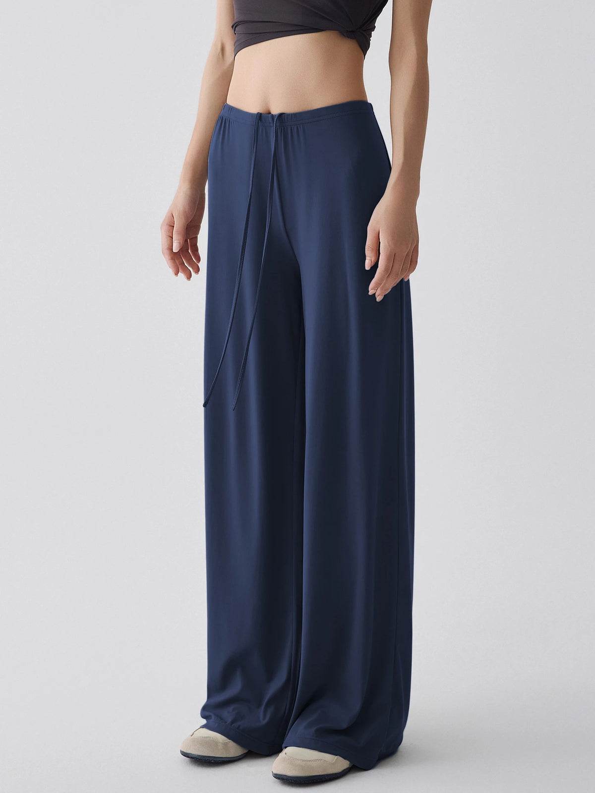 Pantalon yoga femme large taille haute, coloris bleu marine